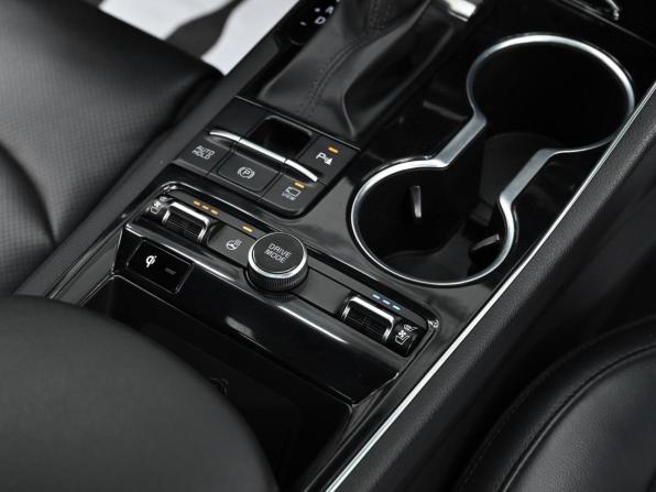 Kia K5 III с пробегом 2020 года, цена 2 499 000 рублей, 106000 км, седан, Автокод Объявления