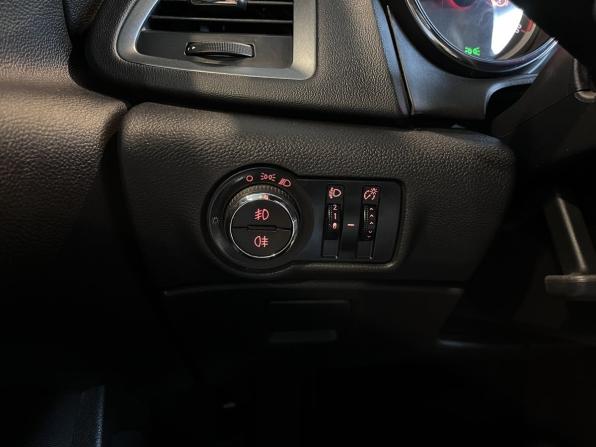 Opel Astra J Рестайлинг с пробегом 2013 года, цена 722 000 рублей, 176100 км, седан, Автокод Объявления