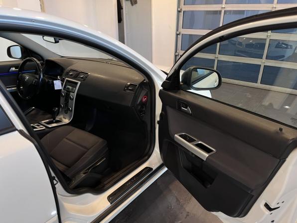 Volvo S40 II Рестайлинг с пробегом 2011 года, цена 468 000 рублей, 300647 км, седан, Автокод Объявления
