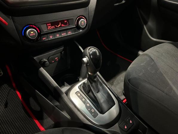 Kia Rio III Рестайлинг с пробегом 2016 года, цена 949 000 рублей, 119256 км, седан, Автокод Объявления