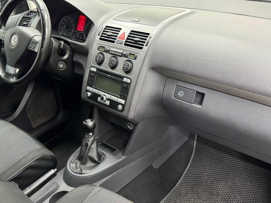 Volkswagen Touran I Рестайлинг Ростов-на-Дону  - изображение 12