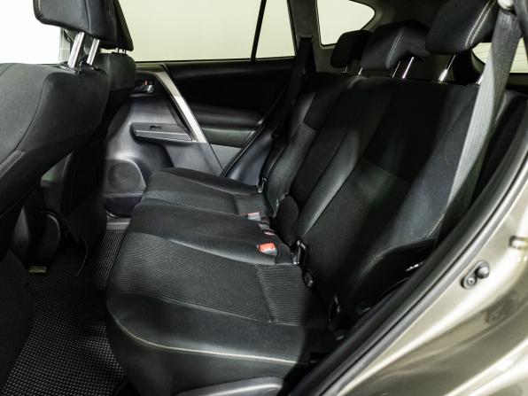 Toyota RAV4 IV (XA40) с пробегом 2015 года, цена 1 799 585 рублей, 230722 км, внедорожник, Автокод Объявления