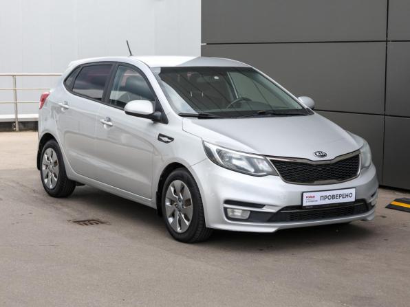 Kia Rio III Рестайлинг с пробегом 2015 года, цена 998 000 рублей, 114562 км, хэтчбек, Автокод Объявления