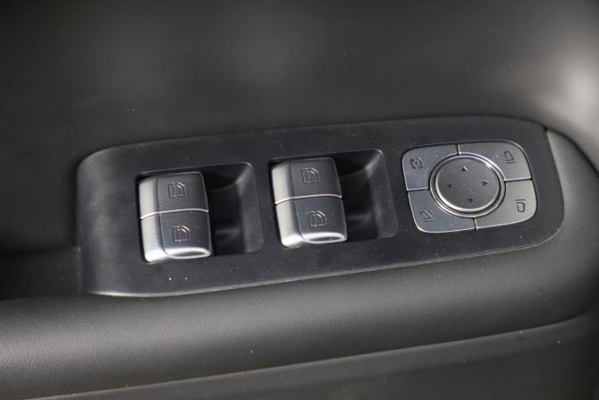 Li Auto (Lixiang) L7 I с пробегом 2023 года, цена 6 149 000 рублей, 32704 км, внедорожник, Автокод Объявления