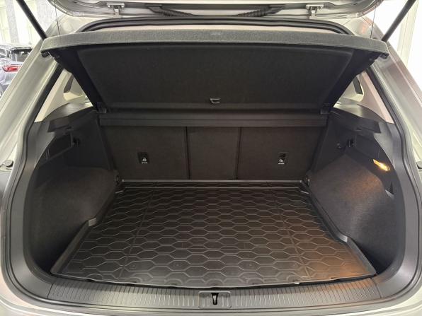 Volkswagen Tiguan II с пробегом 2019 года, цена 2 265 000 рублей, 75562 км, внедорожник, Автокод Объявления