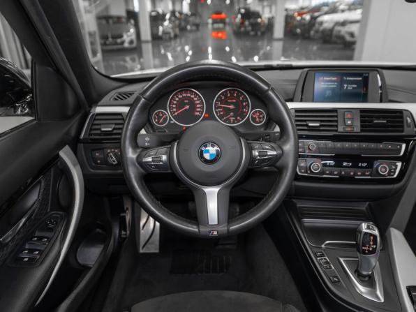 BMW 3 серии VI (F3x) Рестайлинг с пробегом 2018 года, цена 2 650 000 рублей, 112864 км, седан, Автокод Объявления