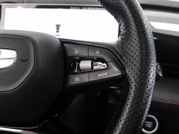 Geely Atlas II с пробегом 2024 года, цена 2 499 000 рублей, 8775 км, внедорожник, Автокод Объявления