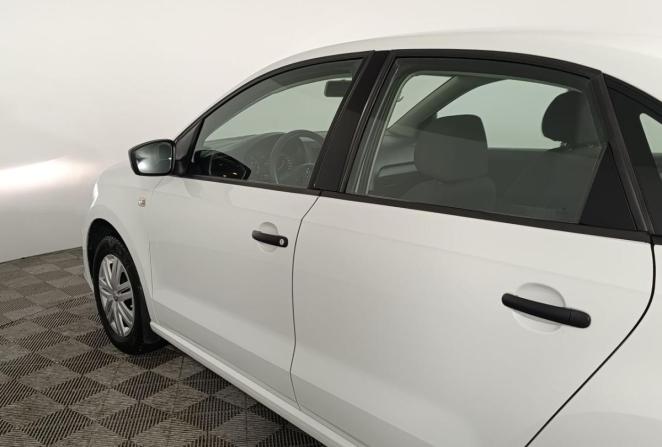Volkswagen Polo V Рестайлинг с пробегом 2018 года, цена 990 000 рублей, 88630 км, седан, Автокод Объявления