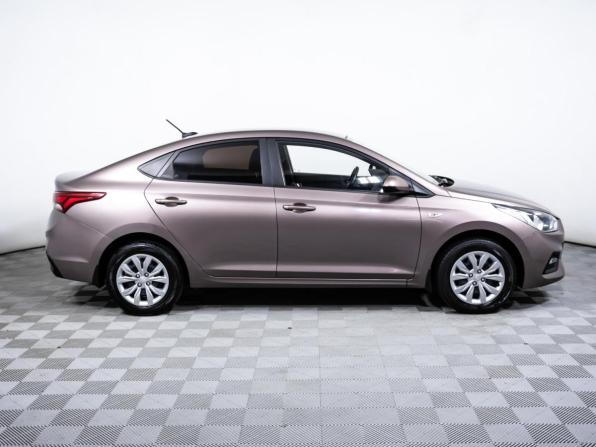 Hyundai Solaris II с пробегом 2018 года, цена 1 457 000 рублей, 36285 км, седан, Автокод Объявления
