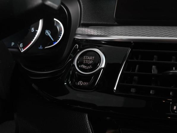 BMW 5 серии VII (G30/G31/G38) с пробегом 2018 года, цена 3 499 000 рублей, 98005 км, седан, Автокод Объявления