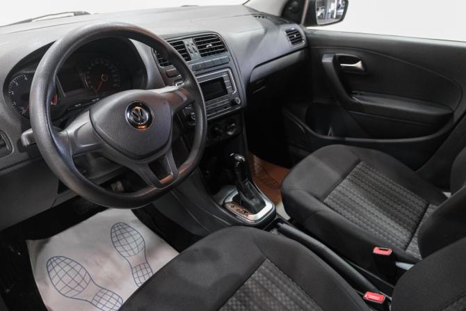 Volkswagen Polo V Рестайлинг с пробегом 2016 года, цена 1 099 000 рублей, 183000 км, седан, Автокод Объявления