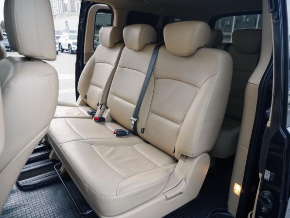 Hyundai H-1 II Рестайлинг 2 с пробегом 2019 года, цена 3 370 000 рублей, 164469 км, минивэн, Автокод Объявления