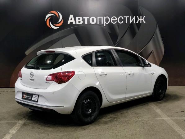 Opel Astra J Рестайлинг с пробегом 2013 года, цена 900 000 рублей, 115678 км, хэтчбек, Автокод Объявления