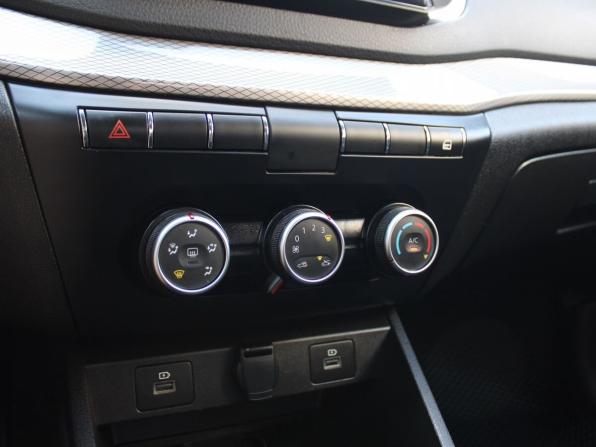 Lada (ВАЗ) Vesta I Рестайлинг (NG) с пробегом 2024 года, цена 1 259 000 рублей, 11878 км, седан, Автокод Объявления