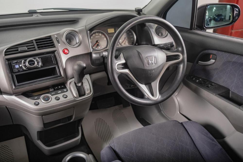 Honda Stream II Рестайлинг Томск  - изображение 9