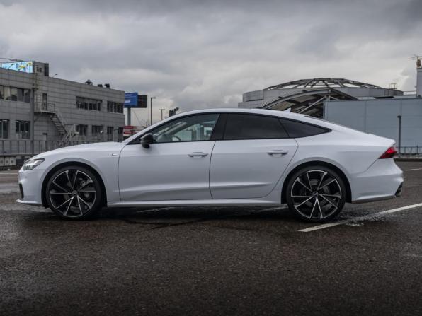 Audi A7 II (4K) с пробегом 2021 года, цена 5 530 000 рублей, 63006 км, лифтбек, Автокод Объявления