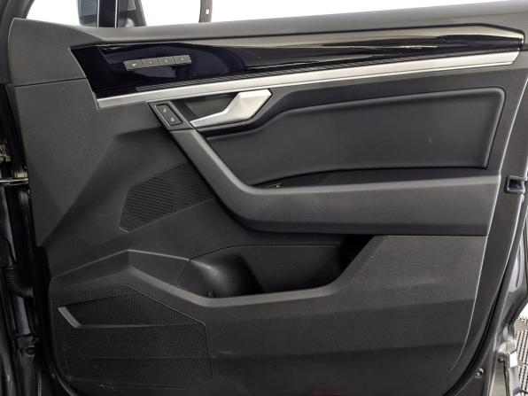 Volkswagen Touareg III с пробегом 2019 года, цена 3 900 000 рублей, 234306 км, внедорожник, Автокод Объявления