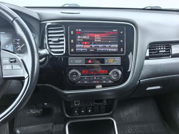 Mitsubishi Outlander III Рестайлинг 3 с пробегом 2019 года, цена 2 100 000 рублей, 120000 км, внедорожник, Автокод Объявления