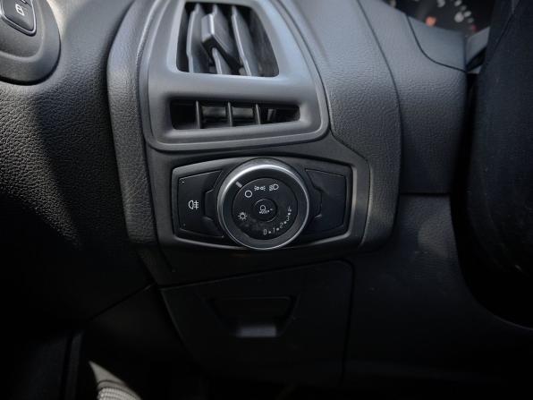 Ford Focus III Рестайлинг с пробегом 2019 года, цена 928 000 рублей, 179201 км, хэтчбек, Автокод Объявления
