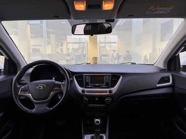 Hyundai Solaris II с пробегом 2018 года, цена 1 299 000 рублей, 164836 км, седан, Автокод Объявления