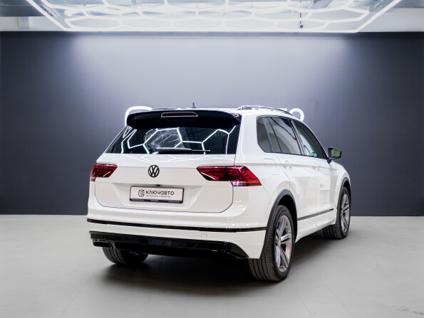 Volkswagen Tiguan II с пробегом 2019 года, цена 3 473 000 рублей, 73000 км, внедорожник, Автокод Объявления