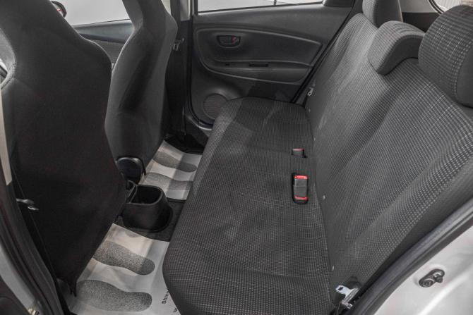 Toyota Vitz III (XP130) Рестайлинг с пробегом 2015 года, цена 849 000 рублей, 102000 км, хэтчбек, Автокод Объявления