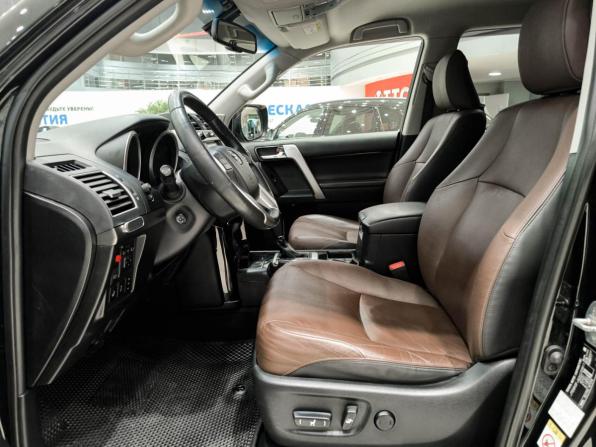 Toyota Land Cruiser Prado 150 Series Рестайлинг 1 с пробегом 2016 года, цена 3 830 000 рублей, 203142 км, внедорожник, Автокод Объявления