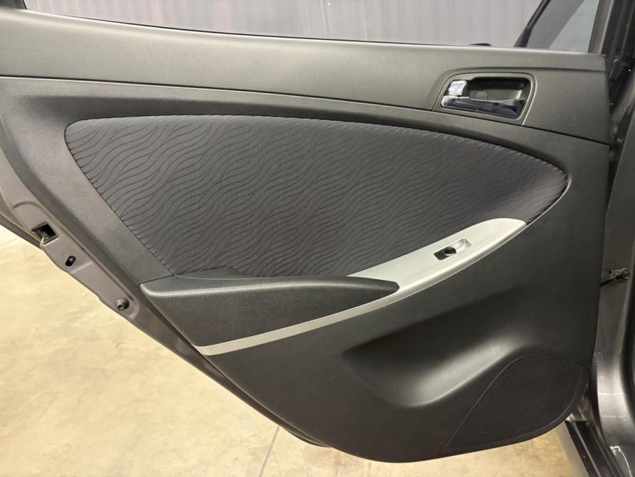 Hyundai Solaris I Краснодар  - изображение 17