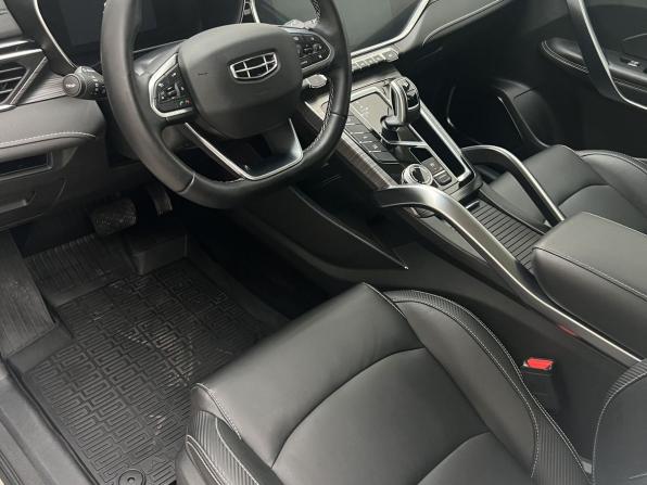 Geely Atlas Pro с пробегом 2023 года, цена 1 990 000 рублей, 67637 км, внедорожник, Автокод Объявления