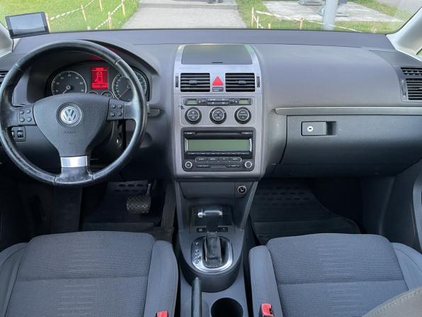 Volkswagen Touran I Рестайлинг с пробегом 2008 года, цена 500 000 рублей, 239584 км, компактвэн, Автокод Объявления