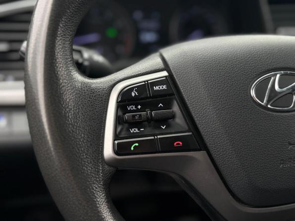 Hyundai Avante VI Рестайлинг с пробегом 2018 года, цена 1 635 000 рублей, 159417 км, седан, Автокод Объявления