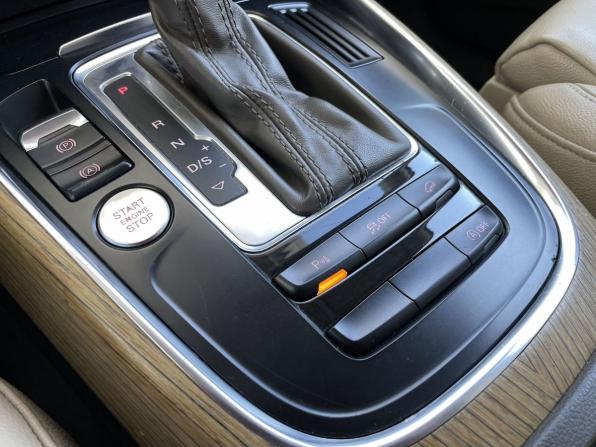 Audi Q5 I (8R) Рестайлинг с пробегом 2013 года, цена 1 998 000 рублей, 195268 км, внедорожник, Автокод Объявления