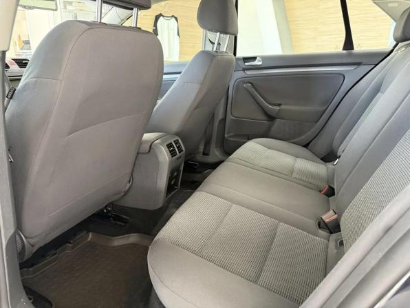 Volkswagen Jetta V с пробегом 2008 года, цена 445 000 рублей, 318990 км, седан, Автокод Объявления