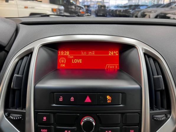 Opel Astra J с пробегом 2011 года, цена 745 000 рублей, 159149 км, хэтчбек, Автокод Объявления