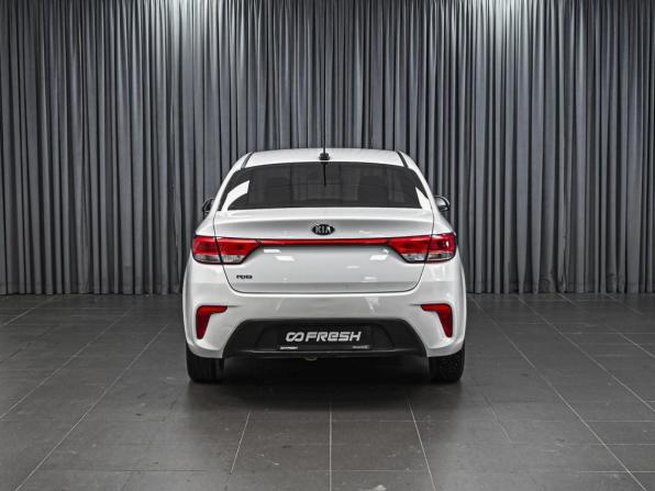 Kia Rio IV с пробегом 2018 года, цена 915 111 рублей, 131586 км, седан, Автокод Объявления