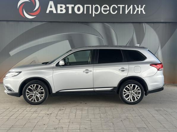 Mitsubishi Outlander III Рестайлинг 2 с пробегом 2017 года, цена 1 690 000 рублей, 156200 км, внедорожник, Автокод Объявления