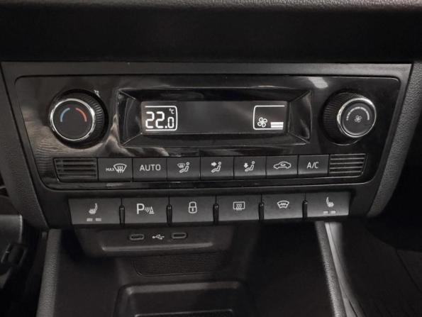 Volkswagen Polo VI с пробегом 2021 года, цена 1 749 000 рублей, 110176 км, лифтбек, Автокод Объявления