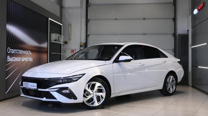 Hyundai Elantra VII (CN7) Рестайлинг с пробегом 2023 года, цена 1 859 000 рублей, 14737 км, седан, Автокод Объявления