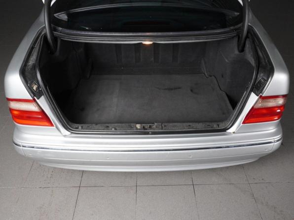 Mercedes-Benz E-Класс II (W210 S210) Рестайлинг с пробегом 2000 года, цена 559 000 рублей, 347042 км, седан, Автокод Объявления