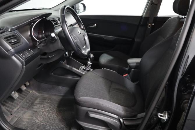 Kia Rio III Рестайлинг с пробегом 2015 года, цена 899 000 рублей, 140000 км, хэтчбек, Автокод Объявления