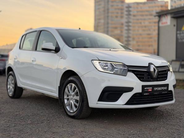 Renault Sandero II Рестайлинг с пробегом 2020 года, цена 1 000 000 рублей, 109005 км, хэтчбек, Автокод Объявления