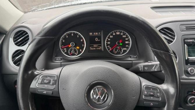 Volkswagen Tiguan I Рестайлинг с пробегом 2013 года, цена 750 000 рублей, 296369 км, внедорожник, Автокод Объявления