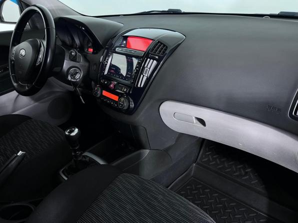 Kia Ceed I с пробегом 2009 года, цена 599 000 рублей, 339425 км, универсал, Автокод Объявления