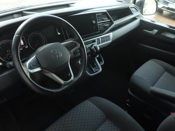 Volkswagen Multivan T6 Рестайлинг с пробегом 2021 года, цена 6 342 000 рублей, 94736 км, минивэн, Автокод Объявления