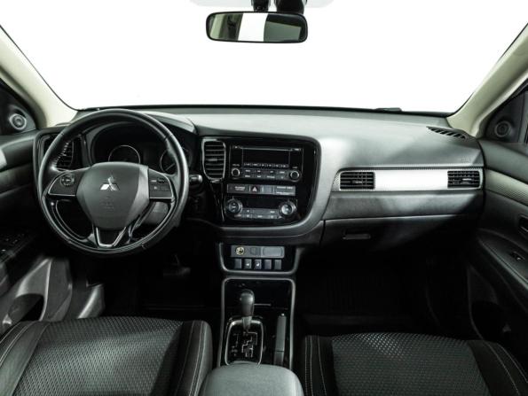 Mitsubishi Outlander III Рестайлинг 2 с пробегом 2017 года, цена 1 449 777 рублей, 193518 км, внедорожник, Автокод Объявления