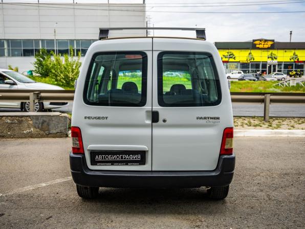 Peugeot Partner II с пробегом 2011 года, цена 498 000 рублей, 208102 км, компактвэн, Автокод Объявления