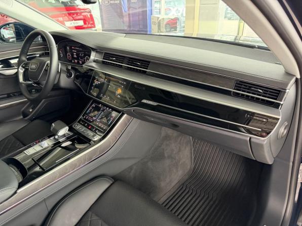 Audi A8 IV (D5) Рестайлинг с пробегом 2022 года, цена 7 985 900 рублей, 17694 км, седан, Автокод Объявления