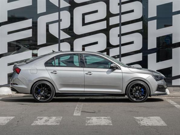 Skoda Rapid II с пробегом 2021 года, цена 2 210 000 рублей, 79105 км, лифтбек, Автокод Объявления