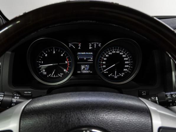 Toyota Land Cruiser 200 Series Рестайлинг 1 с пробегом 2015 года, цена 4 779 000 рублей, 168008 км, внедорожник, Автокод Объявления