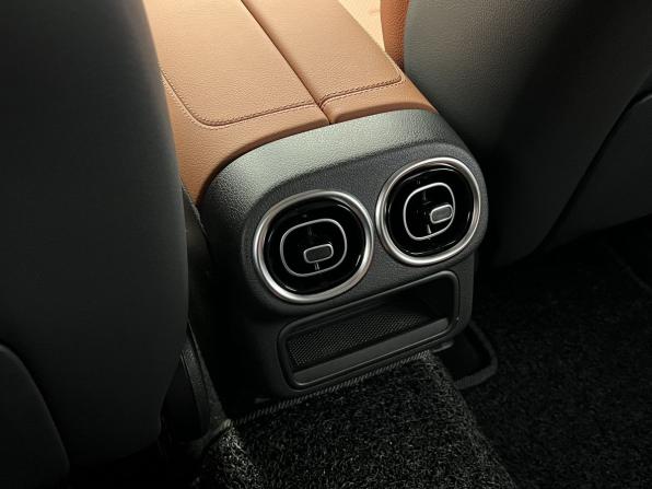 Новый Mercedes-Benz GLC II (X254) 2025 года, цена 10 490 000 рублей, внедорожник, Автокод Объявления